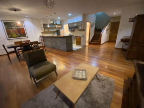 Departamento de 2 pisos en zona norte Cochabamba